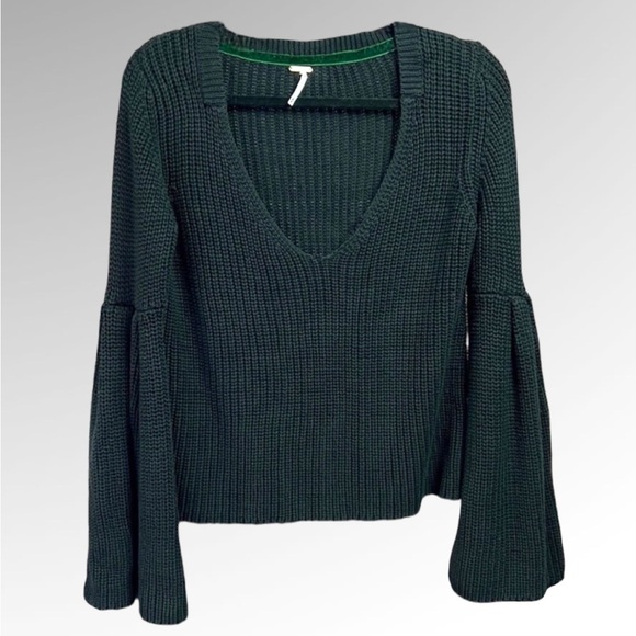 Free People Sweaters - Free people sweater.